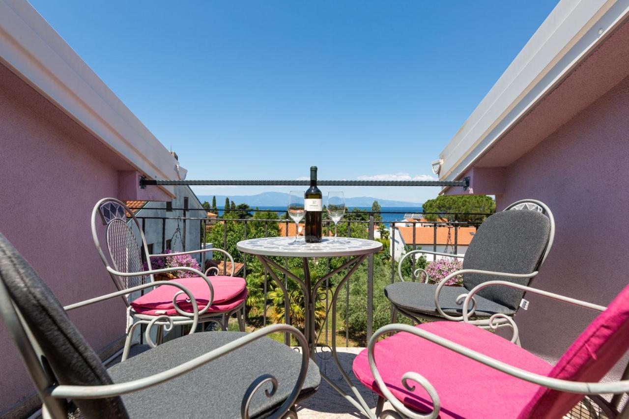 Malinsummer Apartments Малинска Экстерьер фото