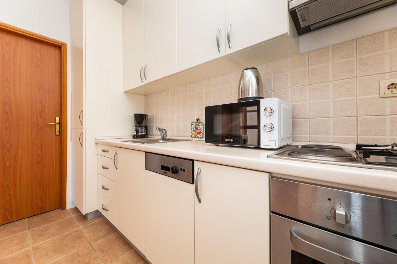 Malinsummer Apartments Малинска Экстерьер фото